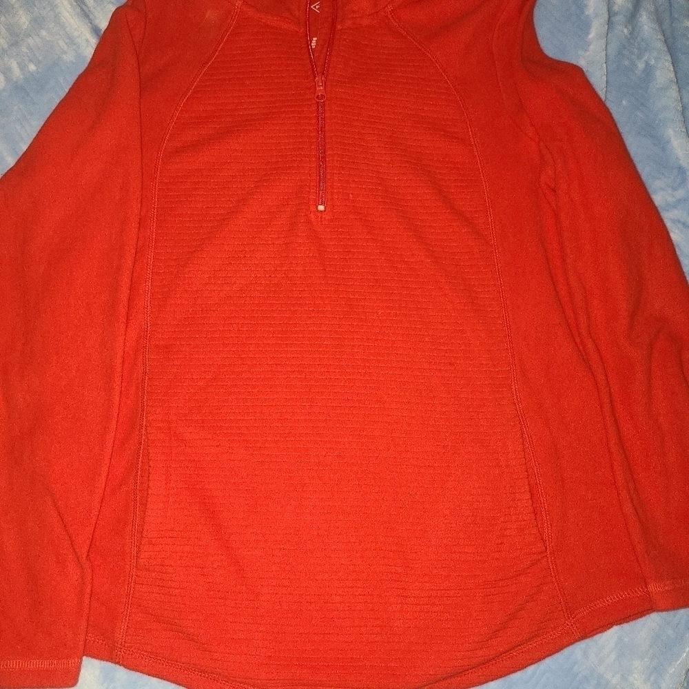 Red Pullover half zip Size M